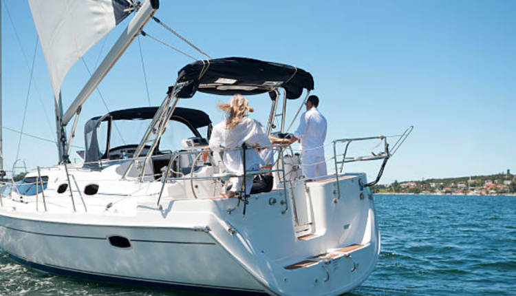 porqué suben y bajas las mareas