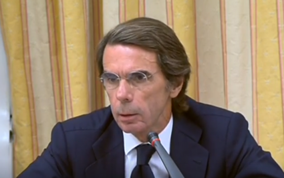 Aznar comparece en la comisión investigación